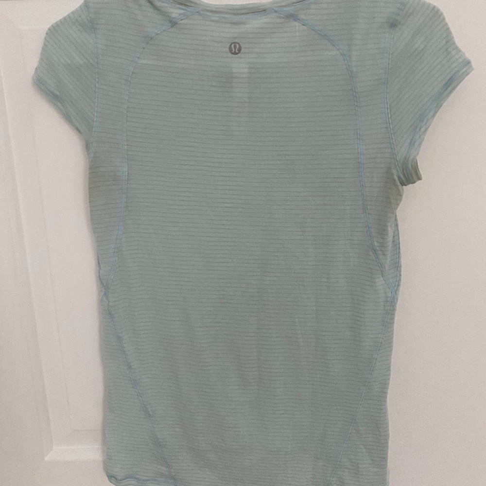 Lululemon top